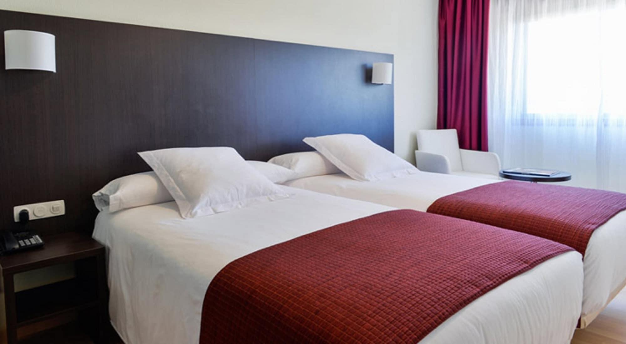 Hotel Santiago Apostol 3*