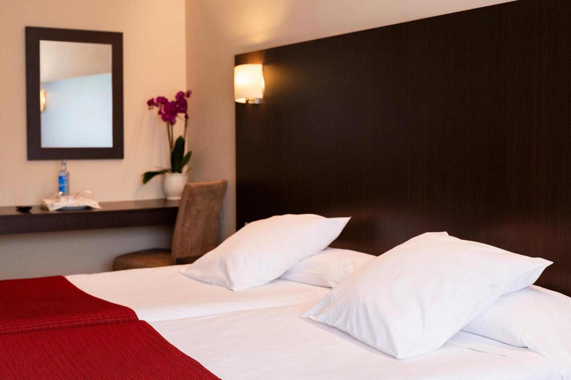 Santiago Apostol Hotel